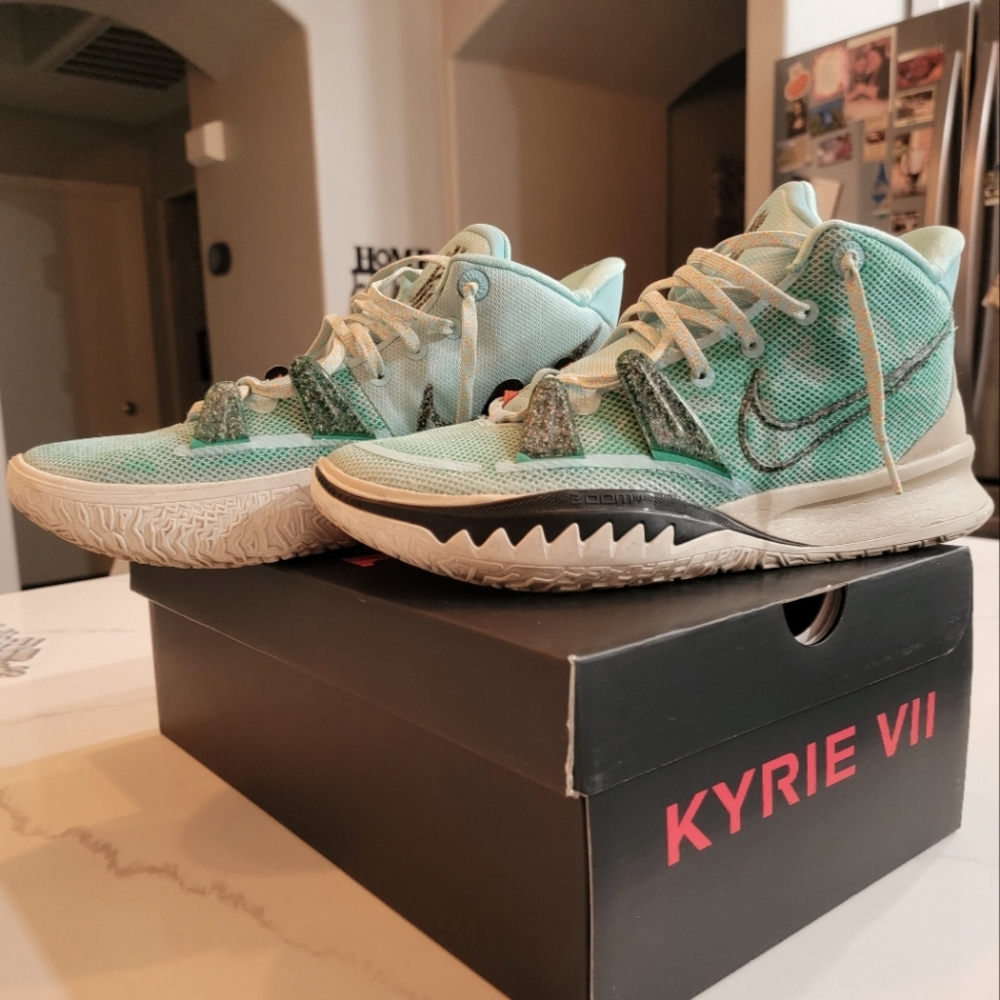 Nike Kyrie 7 Copa